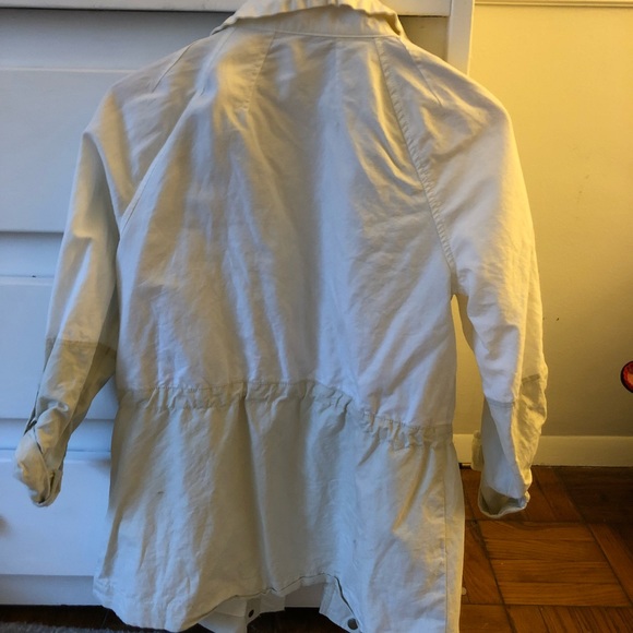 Loft Jacket - Picture 2 of 3